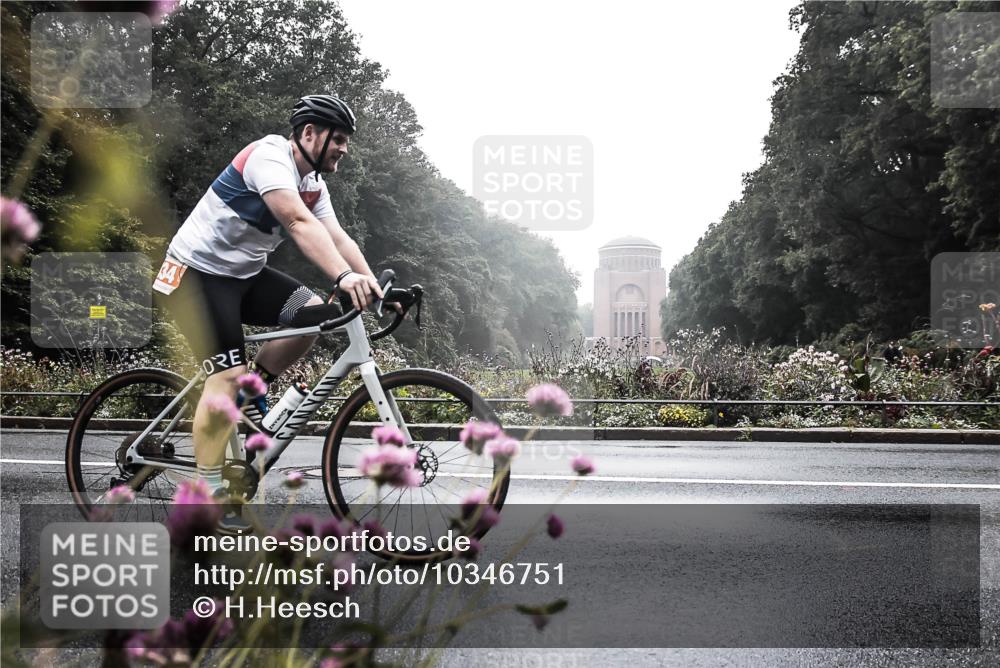 13.09.2026 - Stadtparktriathlon H.Heesch http://msf.ph/oto/10346751 13.09.2026 09:54:47 Radfahren 249, 276, 334 meine-sportfotos.de
