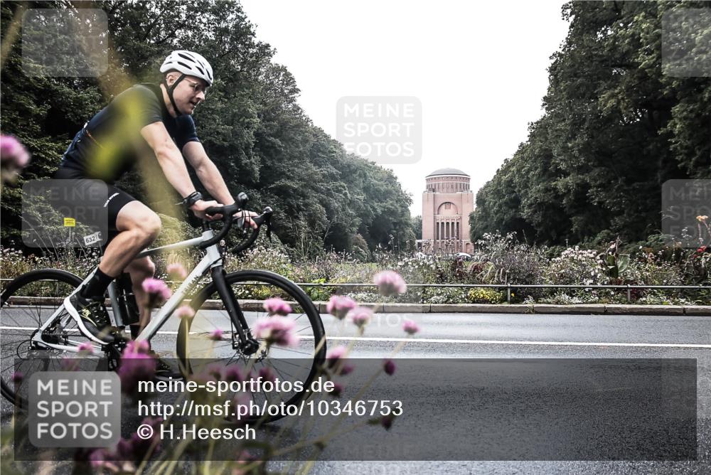 13.09.2026 - Stadtparktriathlon H.Heesch http://msf.ph/oto/10346753 13.09.2026 11:06:28 Radfahren 632 meine-sportfotos.de