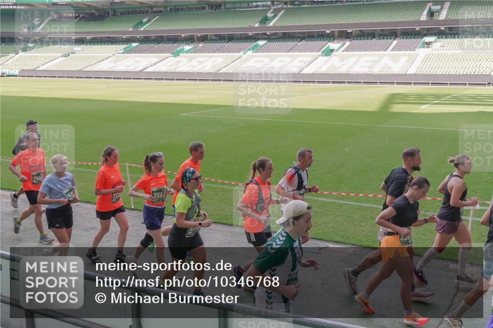 13.09.2026 - 21. swb-Marathon Bremen Michael Burmester http://msf.ph/oto/10346768 13.09.2026 13:35:36 Laufen im Stadion 170, 193, 368, 462, 491, 496, 657, 679, 916, 1015, 1026, 1280, 1321, 1396, 1432, 1553, 1560, 1607, 1703, 1726, 1772, 1784, 1887, 1934, 1965, 1974, 1977, 1992, 2335, 2338, 2451, 2578, 2650, 2688, 2789, 2791, 2894, 2933, 3090, 3161, 3169, 3178, 3179, 3191, 3406, 3463, 3472, 3498, 3547, 3555, 3573, 3588, 3660, 3708, 3709, 3720, 3801, 3839, 3904, 3914, 4014, 4145, 4200, 4290, 4464, 4500, 4546, 4561, 4880, 4967, 5000, 5034, 5151, 5332, 5818 meine-sportfotos.de