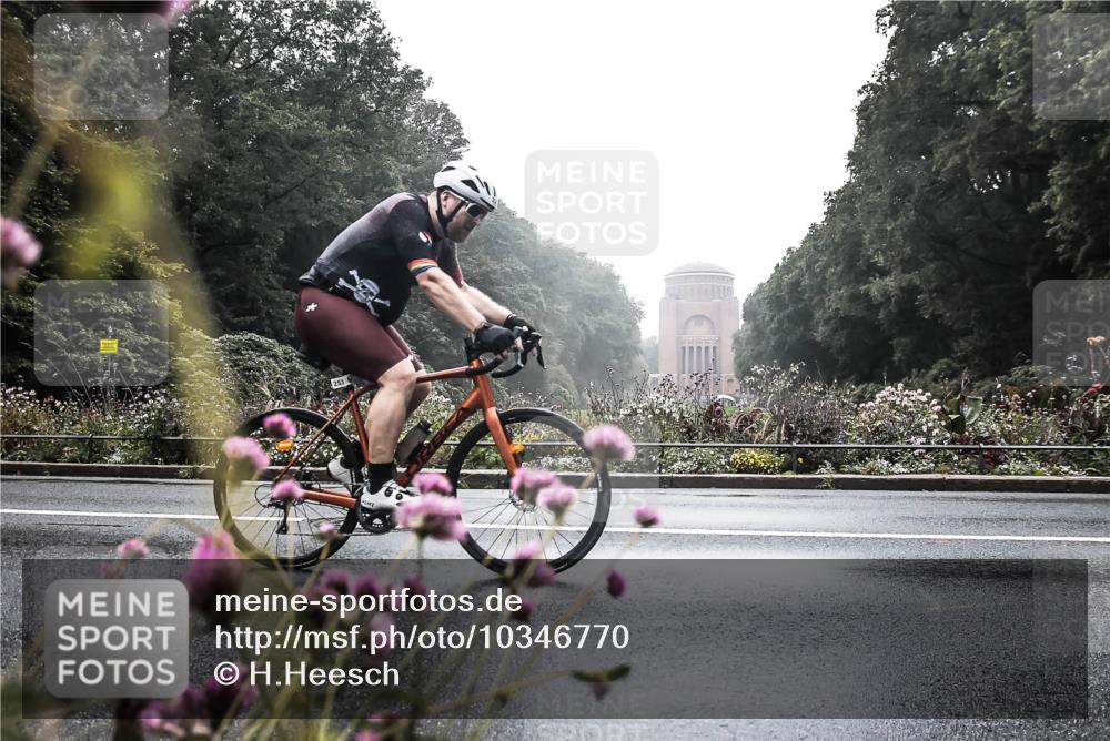 13.09.2026 - Stadtparktriathlon H.Heesch http://msf.ph/oto/10346770 13.09.2026 09:54:53 Radfahren 237, 245, 253, 276, 294, 316, 335 meine-sportfotos.de