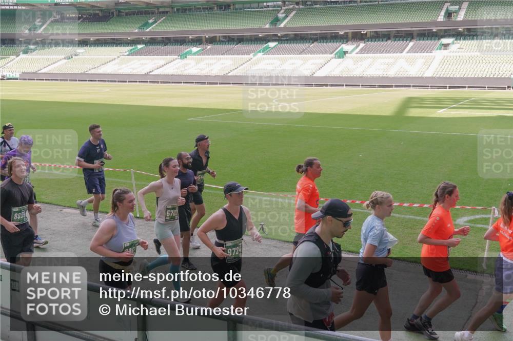 13.09.2026 - 21. swb-Marathon Bremen Michael Burmester http://msf.ph/oto/10346778 13.09.2026 13:35:37 Laufen im Stadion 170, 193, 368, 462, 491, 496, 657, 679, 916, 1015, 1026, 1280, 1321, 1396, 1432, 1553, 1560, 1607, 1703, 1726, 1772, 1784, 1887, 1934, 1965, 1974, 1977, 1992, 2335, 2338, 2451, 2578, 2650, 2688, 2789, 2791, 2894, 2933, 3090, 3161, 3169, 3178, 3179, 3191, 3406, 3463, 3472, 3498, 3547, 3555, 3573, 3588, 3640, 3660, 3708, 3709, 3720, 3801, 3839, 3904, 3914, 4014, 4145, 4200, 4290, 4464, 4500, 4546, 4561, 4880, 4967, 5000, 5034, 5151, 5332, 5818 meine-sportfotos.de