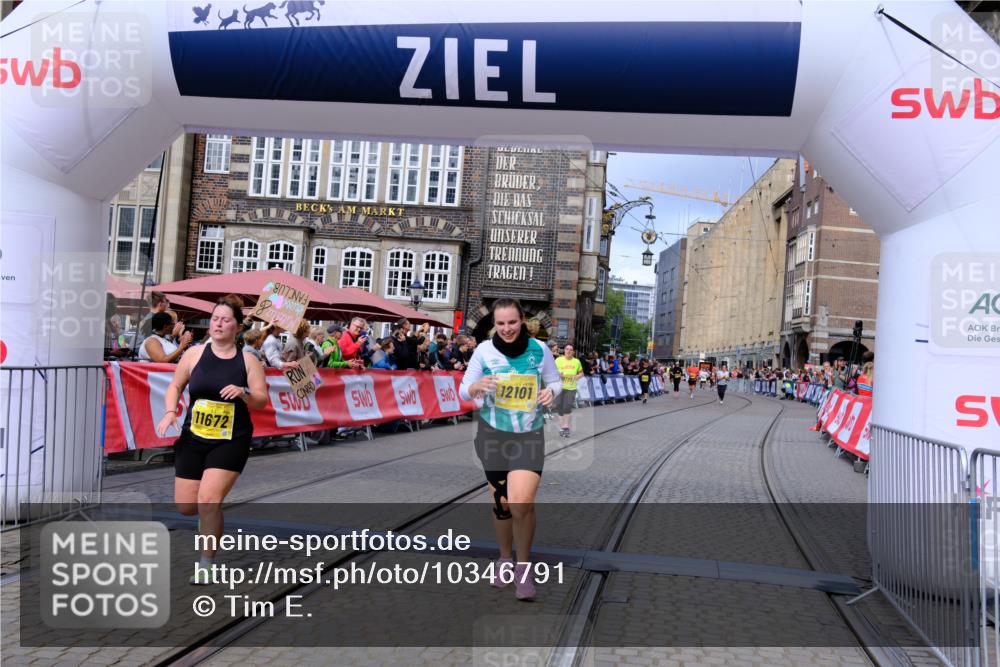 13.09.2026 - 21. swb-Marathon Bremen Tim E. http://msf.ph/oto/10346791 13.09.2026 11:17:30 Ziel 10335, 10773, 10779, 11355, 11461, 11495, 11672, 12101, 12287 meine-sportfotos.de