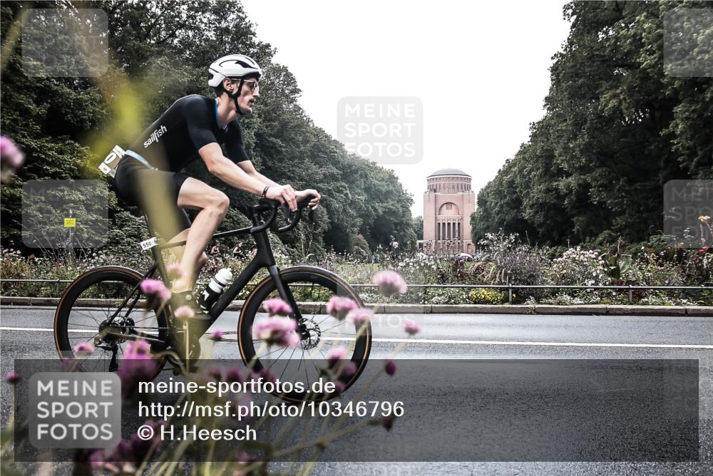 13.09.2026 - Stadtparktriathlon H.Heesch http://msf.ph/oto/10346796 13.09.2026 11:06:47 Radfahren 443, 490, 550, 641 meine-sportfotos.de