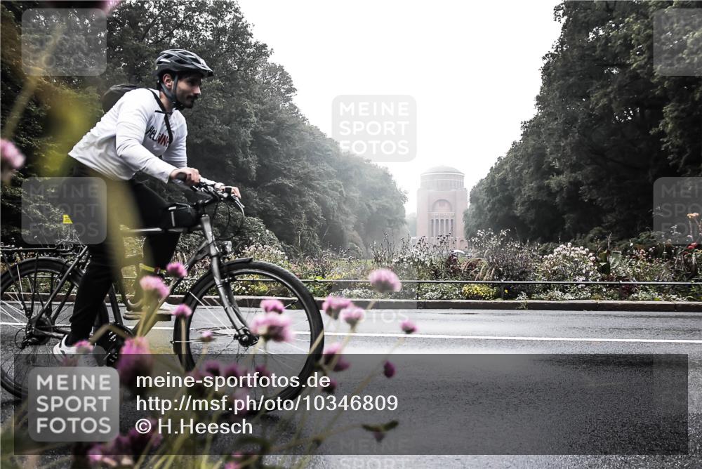 13.09.2026 - Stadtparktriathlon H.Heesch http://msf.ph/oto/10346809 13.09.2026 09:55:13 Radfahren 218, 250, 254, 268, 278 meine-sportfotos.de