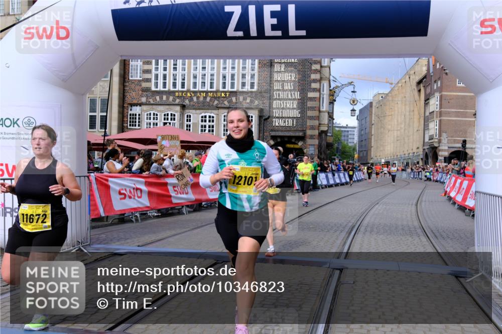 13.09.2026 - 21. swb-Marathon Bremen Tim E. http://msf.ph/oto/10346823 13.09.2026 11:17:30 Ziel 10335, 10773, 10779, 11355, 11461, 11495, 11672, 12101, 12287 meine-sportfotos.de
