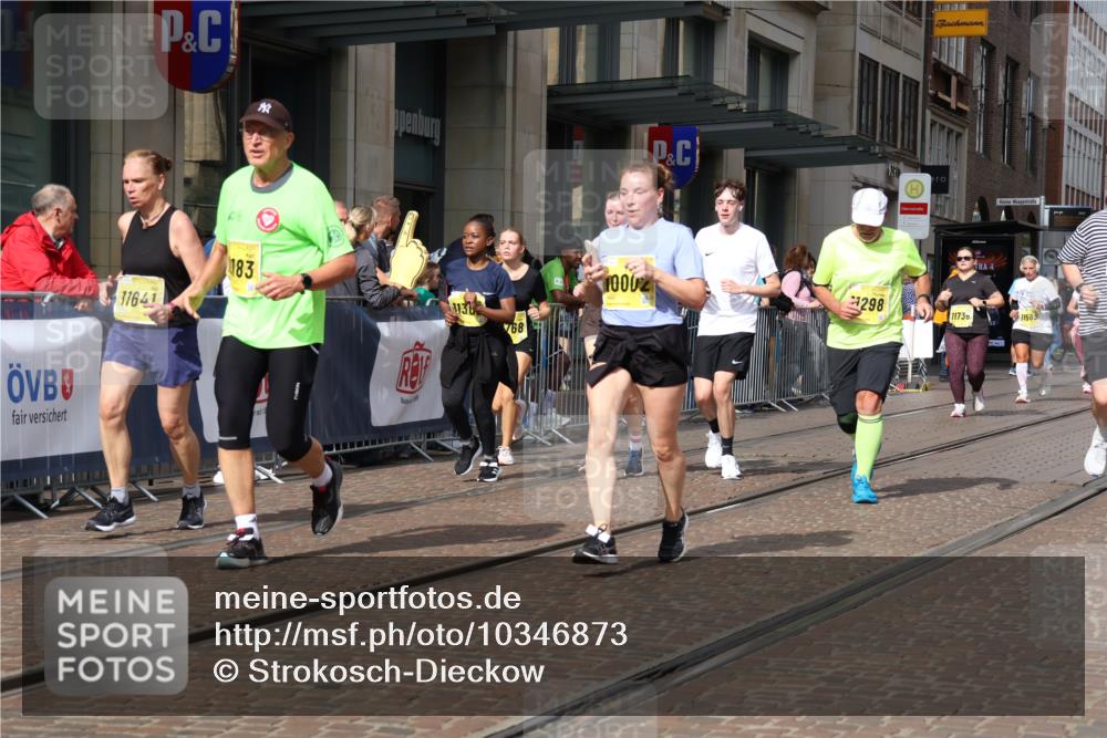 13.09.2026 - 21. swb-Marathon Bremen Strokosch-Dieckow http://msf.ph/oto/10346873 13.09.2026 11:10:21 Ziel 10002, 10247, 10422, 10461, 10462, 10719, 10768, 10791, 10911, 11047, 11283, 11298, 11300, 11309, 11327, 11335, 11465, 11513, 11583, 11736, 11846, 11982, 12183, 12227, 12454, 10169, 10299, 10361, 10362, 10706, 10751, 10890, 10963, 11080, 11382, 11725, 11732, 11933, 11957, 12117, 12207, 12293, 12550 meine-sportfotos.de