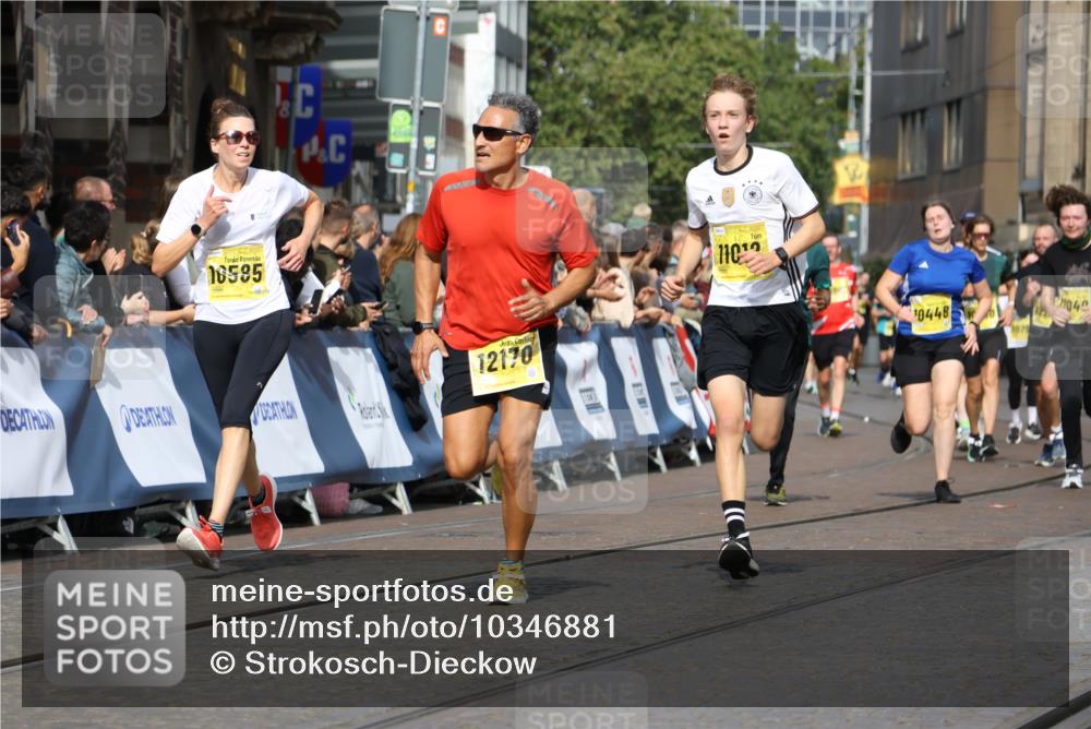 13.09.2026 - 21. swb-Marathon Bremen Strokosch-Dieckow http://msf.ph/oto/10346881 13.09.2026 10:53:20 Ziel 10284, 10304, 10714, 10863, 11038, 11238, 11282, 11386, 11575, 11766, 12019, 12369, 12398, 10222, 10479, 10626, 10757, 10821, 10845, 10886, 11168, 11242, 11379, 11446, 11590, 11800, 12056, 12119, 12308 meine-sportfotos.de