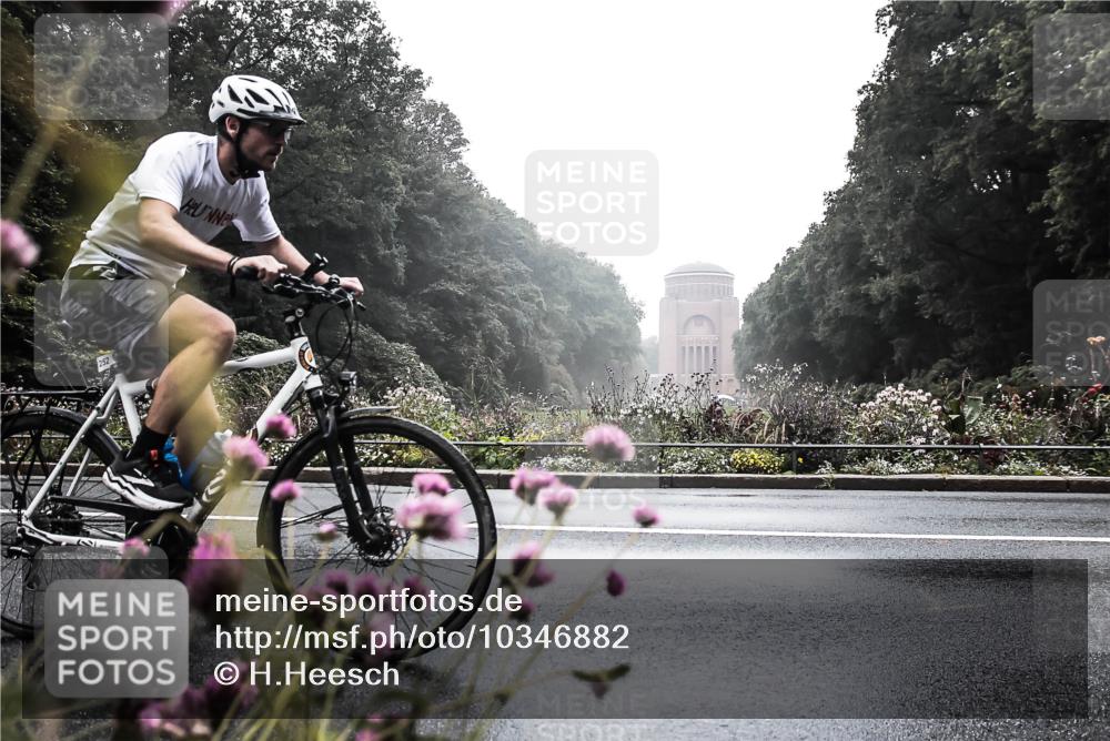 13.09.2026 - Stadtparktriathlon H.Heesch http://msf.ph/oto/10346882 13.09.2026 09:55:46 Radfahren 252 meine-sportfotos.de