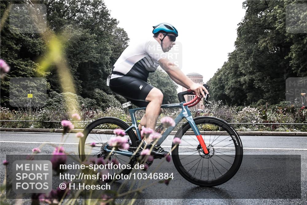 13.09.2026 - Stadtparktriathlon H.Heesch http://msf.ph/oto/10346884 13.09.2026 11:07:26 Radfahren 518, 530, 533, 575, 678, 699 meine-sportfotos.de
