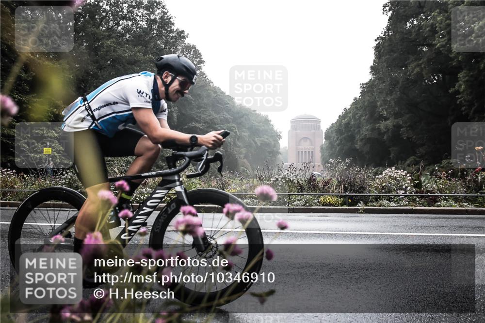 13.09.2026 - Stadtparktriathlon H.Heesch http://msf.ph/oto/10346910 13.09.2026 09:56:14 Radfahren 340 meine-sportfotos.de