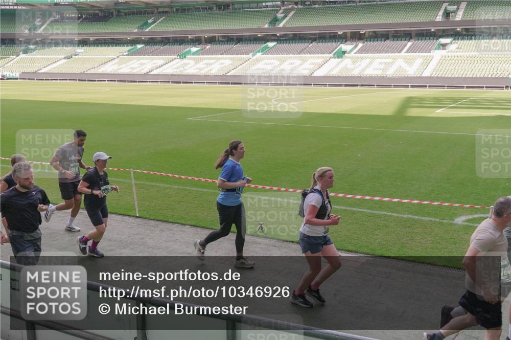 13.09.2026 - 21. swb-Marathon Bremen Michael Burmester http://msf.ph/oto/10346926 13.09.2026 13:35:58 Laufen im Stadion 170, 193, 368, 462, 491, 496, 590, 657, 1015, 1280, 1321, 1396, 1432, 1553, 1620, 1726, 1762, 1784, 1887, 1934, 1965, 1974, 1977, 1992, 2335, 2338, 2578, 2639, 2650, 2688, 2789, 2791, 2894, 2933, 3090, 3161, 3169, 3178, 3179, 3191, 3299, 3406, 3408, 3463, 3472, 3498, 3555, 3570, 3573, 3588, 3640, 3731, 3801, 3839, 3904, 3914, 3985, 4145, 4200, 4290, 4464, 4500, 4546, 4561, 4801, 4880, 4967, 5000, 5034, 5151, 5182, 5332, 5461, 5679, 5818 meine-sportfotos.de