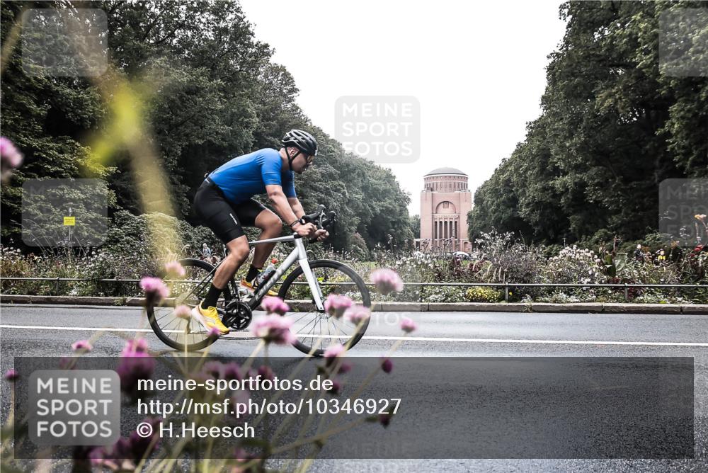 13.09.2026 - Stadtparktriathlon H.Heesch http://msf.ph/oto/10346927 13.09.2026 11:07:49 Radfahren 529, 548, 649 meine-sportfotos.de