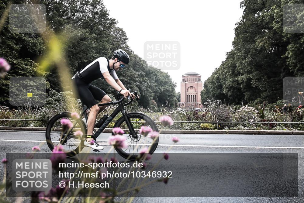 13.09.2026 - Stadtparktriathlon H.Heesch http://msf.ph/oto/10346932 13.09.2026 11:07:52 Radfahren 529, 548, 622, 649 meine-sportfotos.de