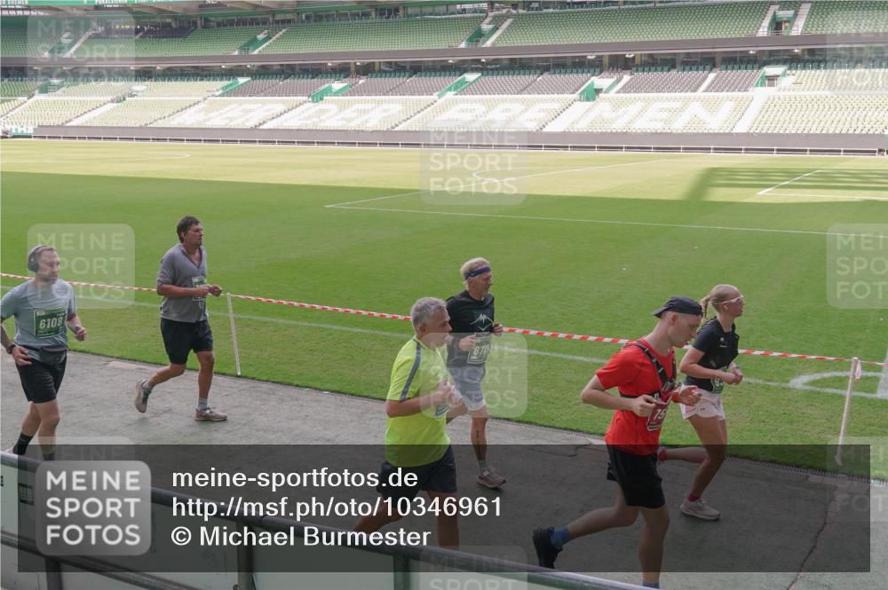 13.09.2026 - 21. swb-Marathon Bremen Michael Burmester http://msf.ph/oto/10346961 13.09.2026 13:36:02 Laufen im Stadion 170, 193, 368, 462, 491, 496, 590, 657, 1015, 1280, 1321, 1396, 1432, 1553, 1620, 1726, 1762, 1784, 1887, 1934, 1965, 1974, 1977, 1992, 2335, 2578, 2639, 2650, 2688, 2789, 2894, 2933, 3090, 3161, 3169, 3178, 3179, 3191, 3299, 3406, 3408, 3463, 3472, 3498, 3555, 3570, 3573, 3588, 3640, 3731, 3801, 3839, 3904, 3914, 3985, 4145, 4200, 4290, 4464, 4500, 4546, 4561, 4801, 4880, 4967, 5000, 5034, 5151, 5182, 5332, 5461, 5679, 5818 meine-sportfotos.de