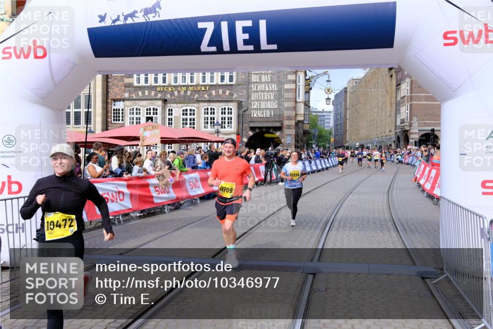 13.09.2026 - 21. swb-Marathon Bremen Tim E. http://msf.ph/oto/10346977 13.09.2026 11:17:46 Ziel 10472, 10773, 10779, 10979, 11709, 12334 meine-sportfotos.de