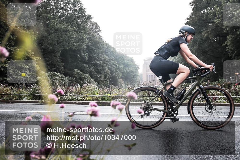 13.09.2026 - Stadtparktriathlon H.Heesch http://msf.ph/oto/10347000 13.09.2026 09:58:32 Radfahren 213, 238, 239, 262, 264, 300, 306, 314, 322, 333 meine-sportfotos.de