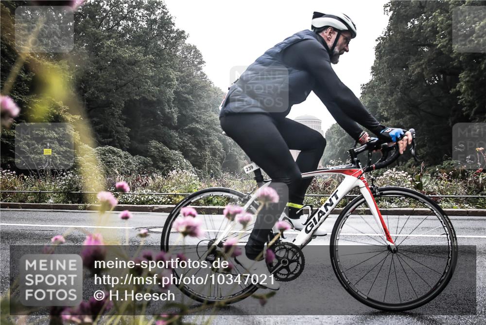13.09.2026 - Stadtparktriathlon H.Heesch http://msf.ph/oto/10347021 13.09.2026 09:58:36 Radfahren 213, 239, 262, 264, 299 meine-sportfotos.de