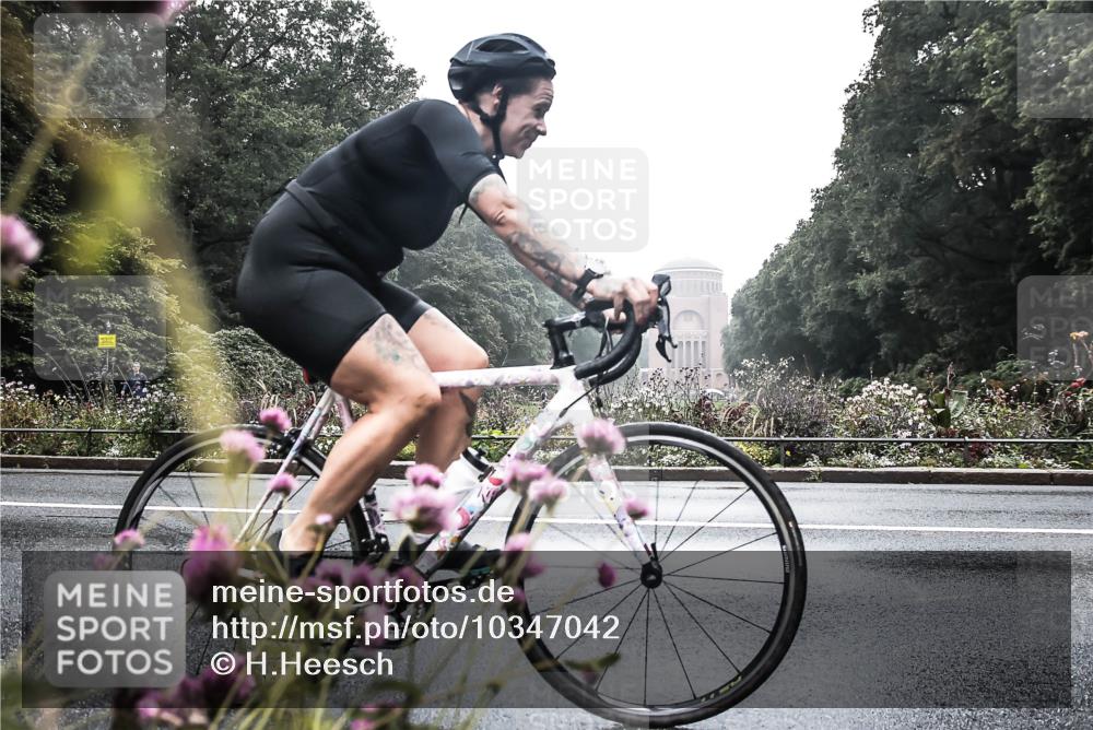 13.09.2026 - Stadtparktriathlon H.Heesch http://msf.ph/oto/10347042 13.09.2026 09:58:59 Radfahren 217, 292 meine-sportfotos.de