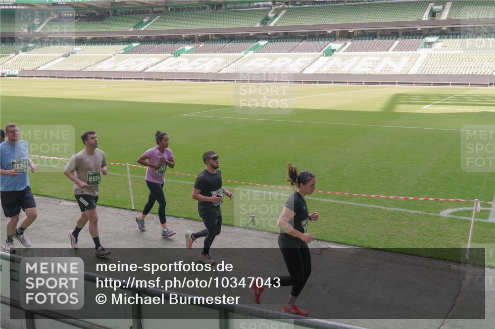 13.09.2026 - 21. swb-Marathon Bremen Michael Burmester http://msf.ph/oto/10347043 13.09.2026 13:36:13 Laufen im Stadion 444, 462, 491, 496, 590, 657, 799, 1015, 1135, 1279, 1280, 1321, 1396, 1432, 1620, 1726, 1762, 1887, 1934, 1951, 1965, 1974, 1977, 1992, 2078, 2227, 2335, 2578, 2639, 2650, 2688, 2789, 2842, 2894, 2933, 3090, 3161, 3169, 3178, 3179, 3191, 3299, 3303, 3406, 3408, 3463, 3472, 3498, 3555, 3570, 3573, 3588, 3640, 3731, 3779, 3801, 3839, 3904, 3985, 4084, 4145, 4200, 4210, 4290, 4464, 4500, 4546, 4561, 4801, 4880, 4967, 5000, 5034, 5182, 5332, 5461, 5679, 5818 meine-sportfotos.de