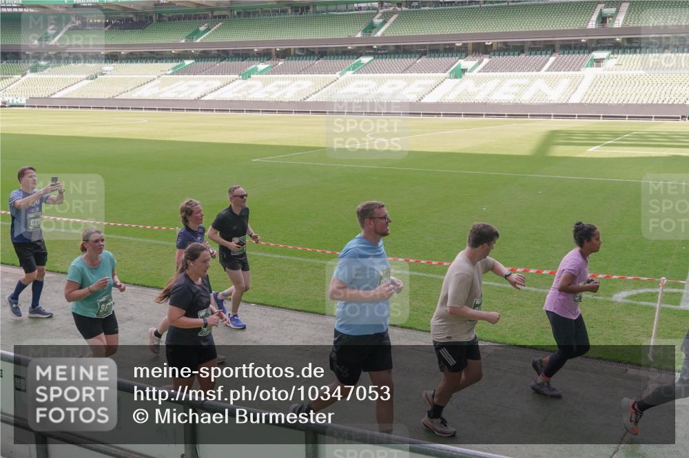 13.09.2026 - 21. swb-Marathon Bremen Michael Burmester http://msf.ph/oto/10347053 13.09.2026 13:36:15 Laufen im Stadion 444, 462, 491, 496, 590, 657, 799, 1015, 1132, 1135, 1279, 1280, 1321, 1396, 1432, 1620, 1726, 1762, 1887, 1934, 1951, 1965, 1974, 1977, 1992, 2078, 2227, 2335, 2578, 2639, 2650, 2688, 2789, 2842, 2894, 2933, 3090, 3161, 3169, 3178, 3179, 3191, 3299, 3303, 3406, 3408, 3463, 3472, 3498, 3555, 3570, 3573, 3588, 3640, 3731, 3779, 3801, 3839, 3904, 3985, 4084, 4145, 4200, 4210, 4290, 4464, 4500, 4546, 4561, 4801, 4880, 4967, 5000, 5034, 5182, 5332, 5461, 5679, 5818 meine-sportfotos.de