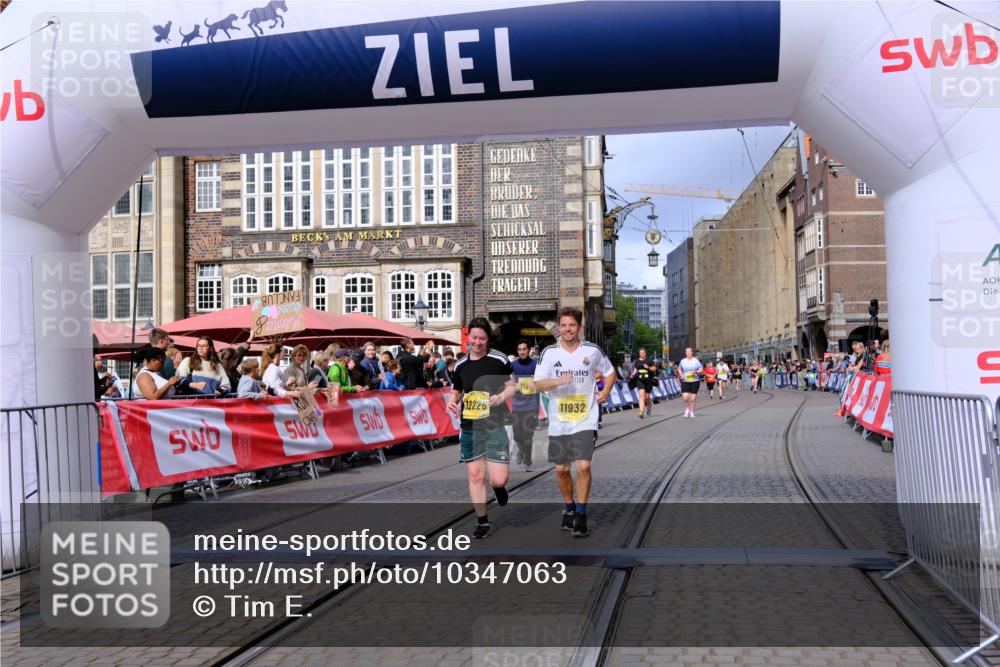 13.09.2026 - 21. swb-Marathon Bremen Tim E. http://msf.ph/oto/10347063 13.09.2026 11:18:02 Ziel 10137, 10756, 11367, 11932, 12023, 12226, 12292, 12321, 12373 meine-sportfotos.de