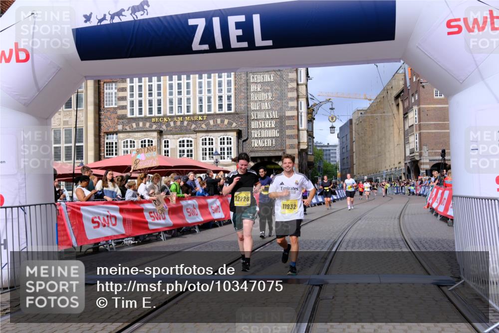 13.09.2026 - 21. swb-Marathon Bremen Tim E. http://msf.ph/oto/10347075 13.09.2026 11:18:02 Ziel 10137, 10756, 11367, 11932, 12023, 12226, 12292, 12321, 12373 meine-sportfotos.de