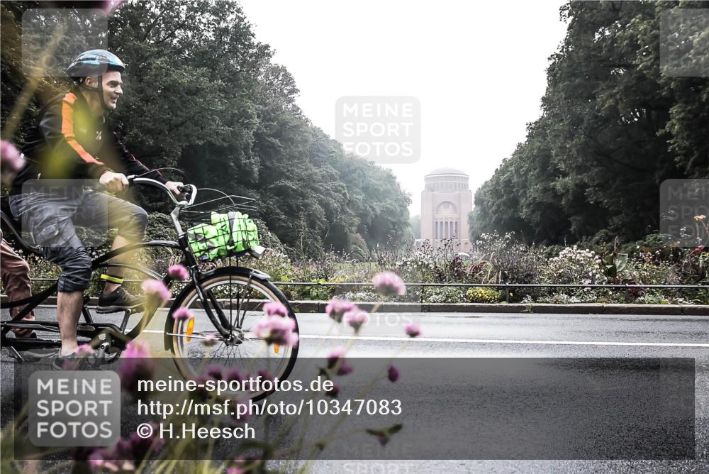 13.09.2026 - Stadtparktriathlon H.Heesch http://msf.ph/oto/10347083 13.09.2026 09:59:29 Radfahren 279, 342 meine-sportfotos.de