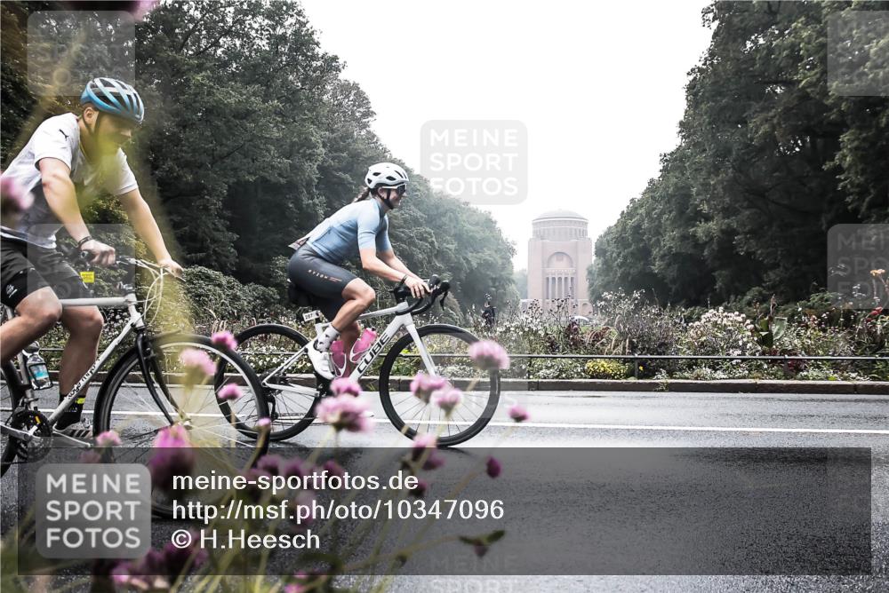 13.09.2026 - Stadtparktriathlon H.Heesch http://msf.ph/oto/10347096 13.09.2026 09:59:59 Radfahren 287, 337 meine-sportfotos.de