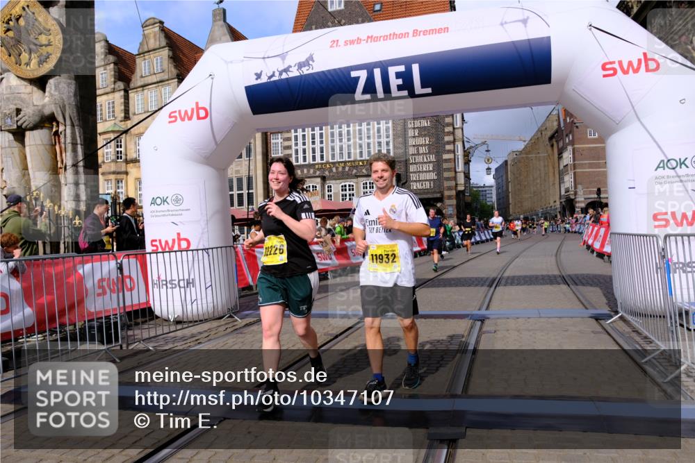13.09.2026 - 21. swb-Marathon Bremen Tim E. http://msf.ph/oto/10347107 13.09.2026 11:18:04 Ziel 10137, 10756, 11367, 11932, 12023, 12226, 12292, 12321, 12373 meine-sportfotos.de