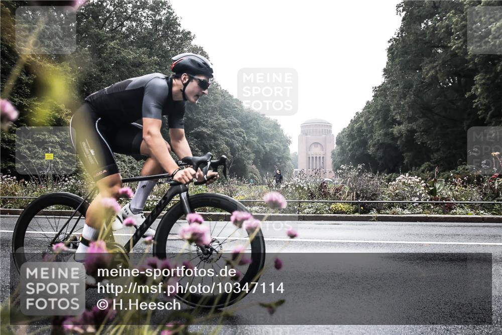 13.09.2026 - Stadtparktriathlon H.Heesch http://msf.ph/oto/10347114 13.09.2026 10:00:27 Radfahren 290 meine-sportfotos.de