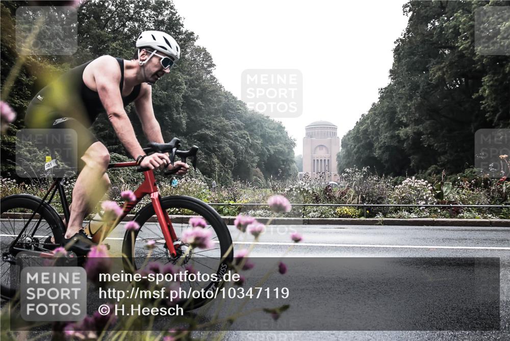 13.09.2026 - Stadtparktriathlon H.Heesch http://msf.ph/oto/10347119 13.09.2026 10:01:00 Radfahren 301 meine-sportfotos.de