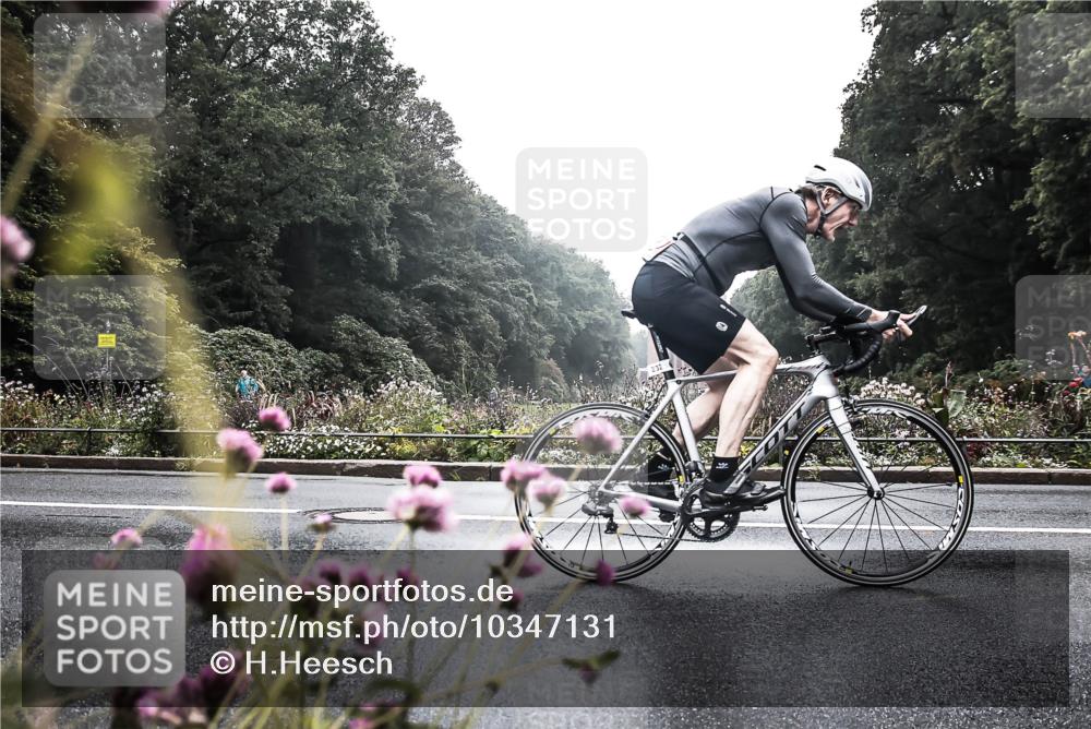 13.09.2026 - Stadtparktriathlon H.Heesch http://msf.ph/oto/10347131 13.09.2026 10:01:07 Radfahren 224, 228, 232, 241, 244 meine-sportfotos.de