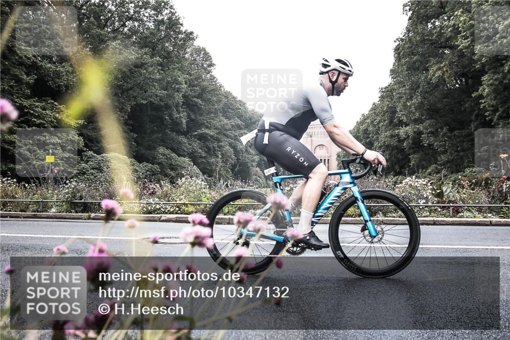 13.09.2026 - Stadtparktriathlon H.Heesch http://msf.ph/oto/10347132 13.09.2026 11:09:35 Radfahren 487, 647, 657, 708 meine-sportfotos.de