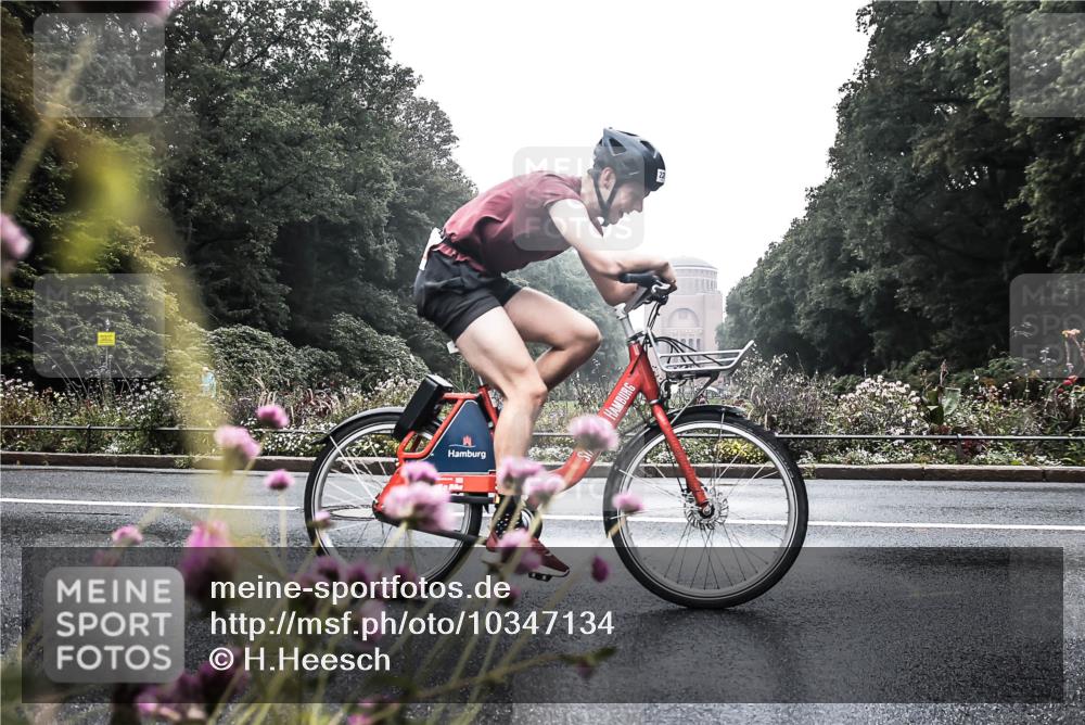 13.09.2026 - Stadtparktriathlon H.Heesch http://msf.ph/oto/10347134 13.09.2026 10:01:08 Radfahren 224, 228, 232, 236, 241, 244 meine-sportfotos.de