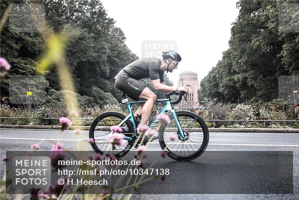 13.09.2026 - Stadtparktriathlon H.Heesch http://msf.ph/oto/10347138 13.09.2026 11:09:37 Radfahren 487, 647, 657, 708, 1798 meine-sportfotos.de