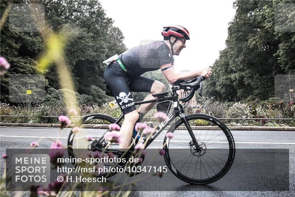 13.09.2026 - Stadtparktriathlon H.Heesch http://msf.ph/oto/10347145 13.09.2026 11:09:38 Radfahren 487, 657, 708, 1798 meine-sportfotos.de