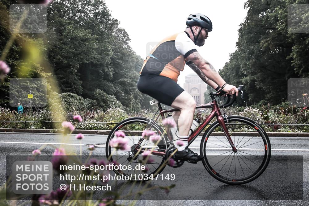 13.09.2026 - Stadtparktriathlon H.Heesch http://msf.ph/oto/10347149 13.09.2026 10:01:12 Radfahren 224, 236, 244, 271 meine-sportfotos.de