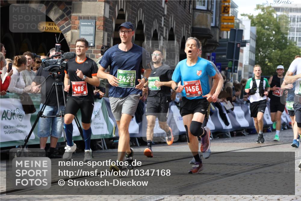 13.09.2026 - 21. swb-Marathon Bremen Strokosch-Dieckow http://msf.ph/oto/10347168 13.09.2026 13:28:21 Ziel 488, 1343, 1456, 3480, 3576, 4106, 4133, 4265, 5360, 5462, 6468, 6522, 7926, 8188, 8656, 9067, 9145, 9167, 9168, 9543, 9881, 13069, 1239, 1380, 2764, 3028, 3294, 4250, 5683, 6914, 6957, 8429, 8483, 8570, 9064, 9549 meine-sportfotos.de