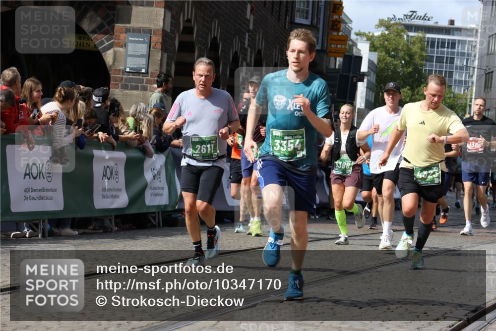 13.09.2026 - 21. swb-Marathon Bremen Strokosch-Dieckow http://msf.ph/oto/10347170 13.09.2026 13:32:36 Ziel 287, 1369, 2310, 2910, 3402, 3441, 3650, 3922, 4057, 4471, 4566, 4655, 4835, 5628, 6258, 6475, 6781, 6857, 6875, 6900, 7150, 7182, 7553, 7572, 7818, 8632, 9151, 9198, 9283, 9394, 9719, 9779, 13029, 13182, 13208, 13244, 1437, 2611, 3895, 3902, 4233, 4323, 4862, 5009, 5398, 5581, 5657, 6583, 6718, 6786, 7016, 7466, 7758, 8344, 8367, 8506, 13232, 13234 meine-sportfotos.de