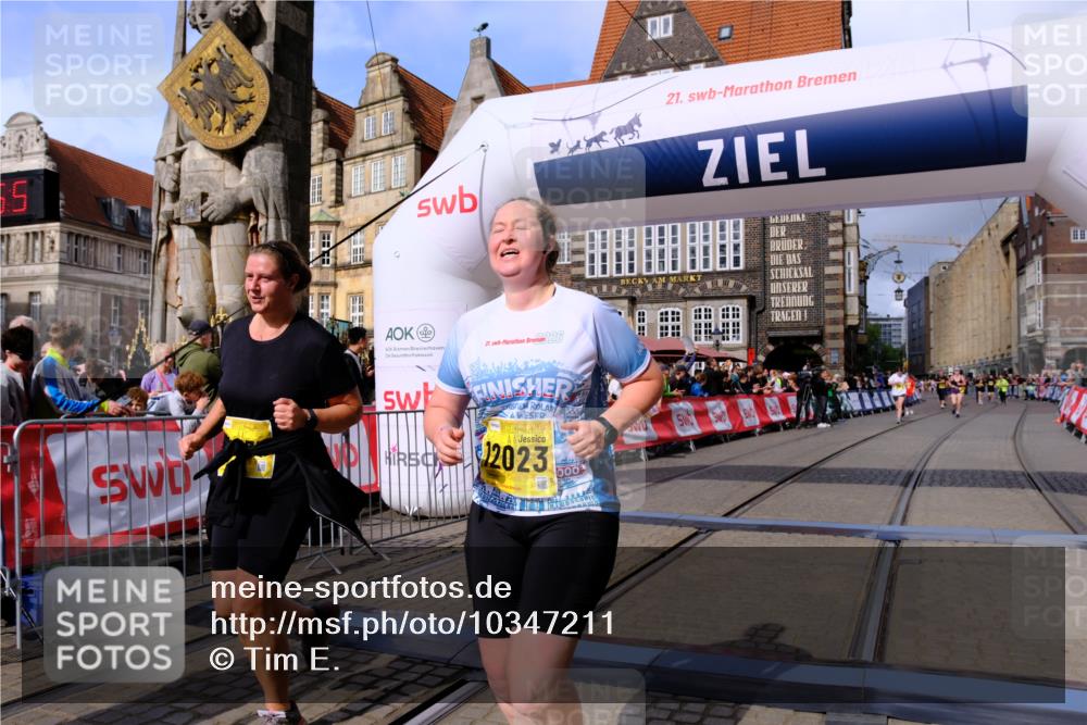 13.09.2026 - 21. swb-Marathon Bremen Tim E. http://msf.ph/oto/10347211 13.09.2026 11:18:12 Ziel 10137, 10713, 11367, 11482, 11932, 12023, 12226, 12321, 12373 meine-sportfotos.de