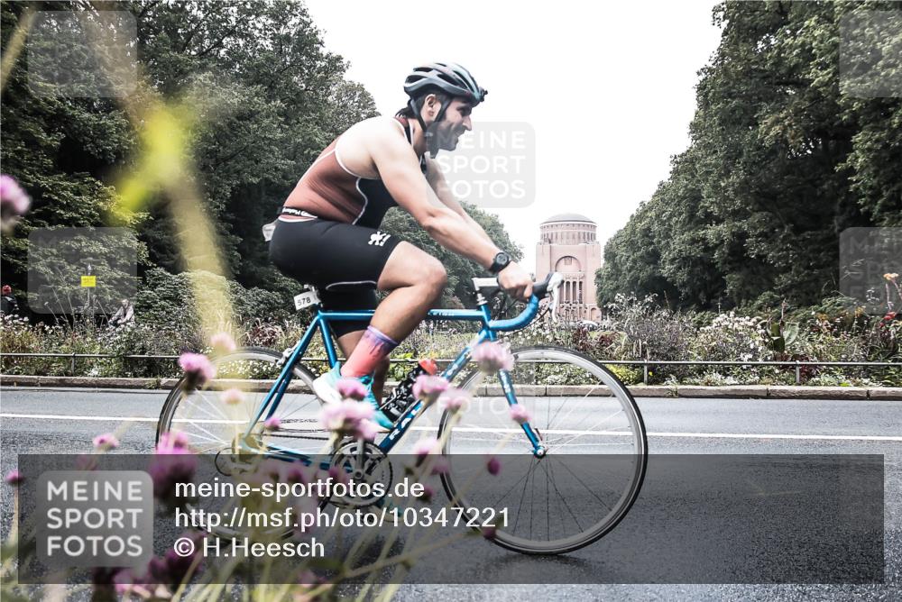 13.09.2026 - Stadtparktriathlon H.Heesch http://msf.ph/oto/10347221 13.09.2026 11:10:39 Radfahren 473, 520, 578, 594, 691 meine-sportfotos.de