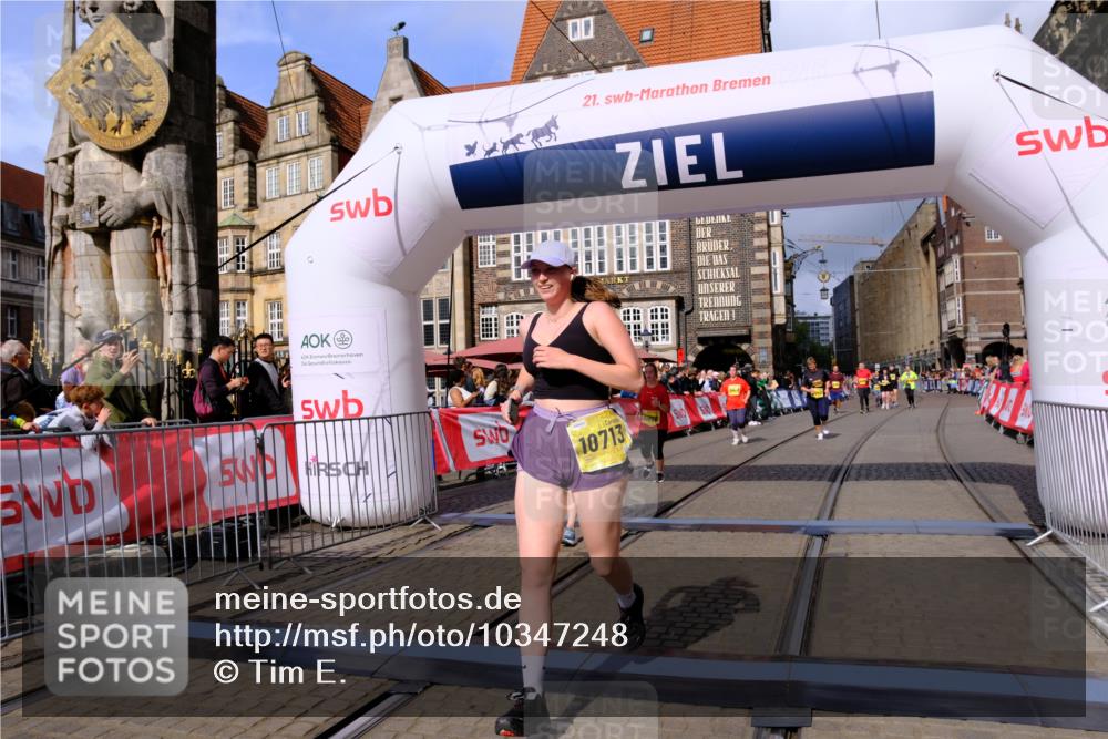 13.09.2026 - 21. swb-Marathon Bremen Tim E. http://msf.ph/oto/10347248 13.09.2026 11:18:19 Ziel 10137, 10713, 11482, 11808, 11829, 11943, 12023, 12321, 12373 meine-sportfotos.de
