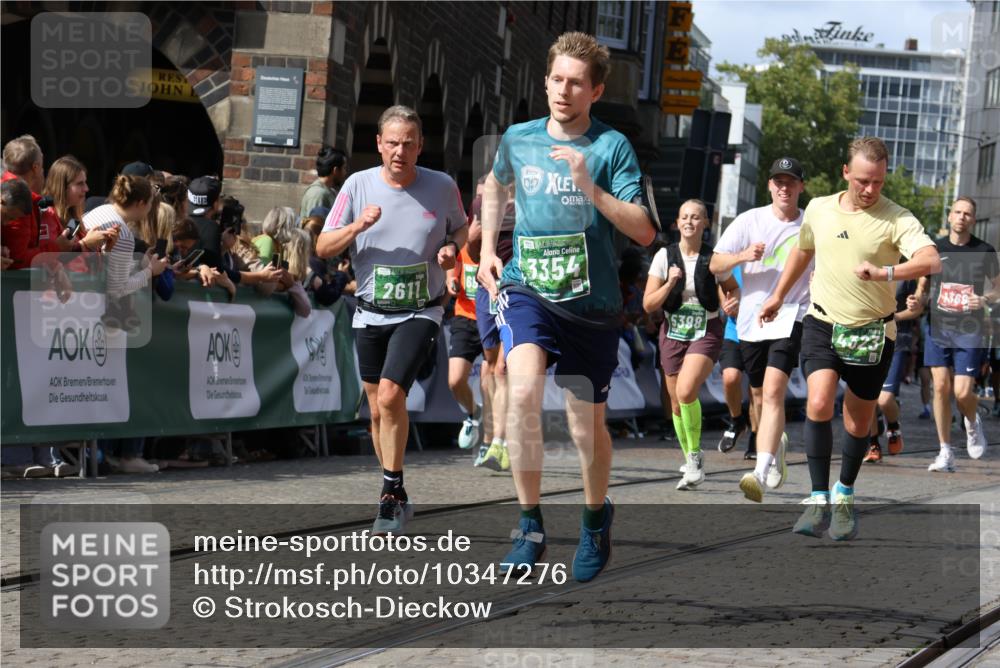 13.09.2026 - 21. swb-Marathon Bremen Strokosch-Dieckow http://msf.ph/oto/10347276 13.09.2026 13:32:36 Ziel 287, 1369, 2310, 2910, 3402, 3441, 3650, 3922, 4057, 4471, 4566, 4655, 4835, 5628, 6258, 6475, 6781, 6857, 6875, 6900, 7150, 7182, 7553, 7572, 7818, 8632, 9151, 9198, 9283, 9394, 9719, 9779, 13029, 13182, 13208, 13244, 1437, 2611, 3895, 3902, 4233, 4323, 4862, 5009, 5398, 5581, 5657, 6583, 6718, 6786, 7016, 7466, 7758, 8344, 8367, 8506, 13232, 13234 meine-sportfotos.de