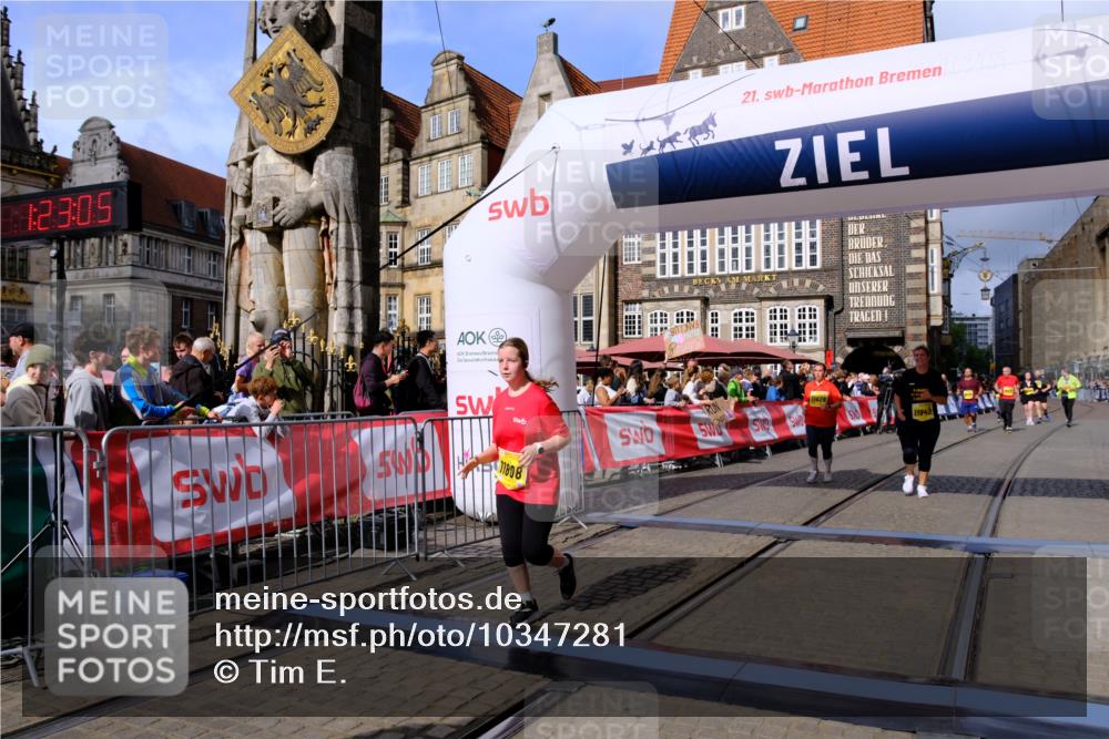 13.09.2026 - 21. swb-Marathon Bremen Tim E. http://msf.ph/oto/10347281 13.09.2026 11:18:22 Ziel 10191, 10459, 10513, 10713, 11482, 11808, 11829, 11943, 12023, 12177, 12178, 12373 meine-sportfotos.de