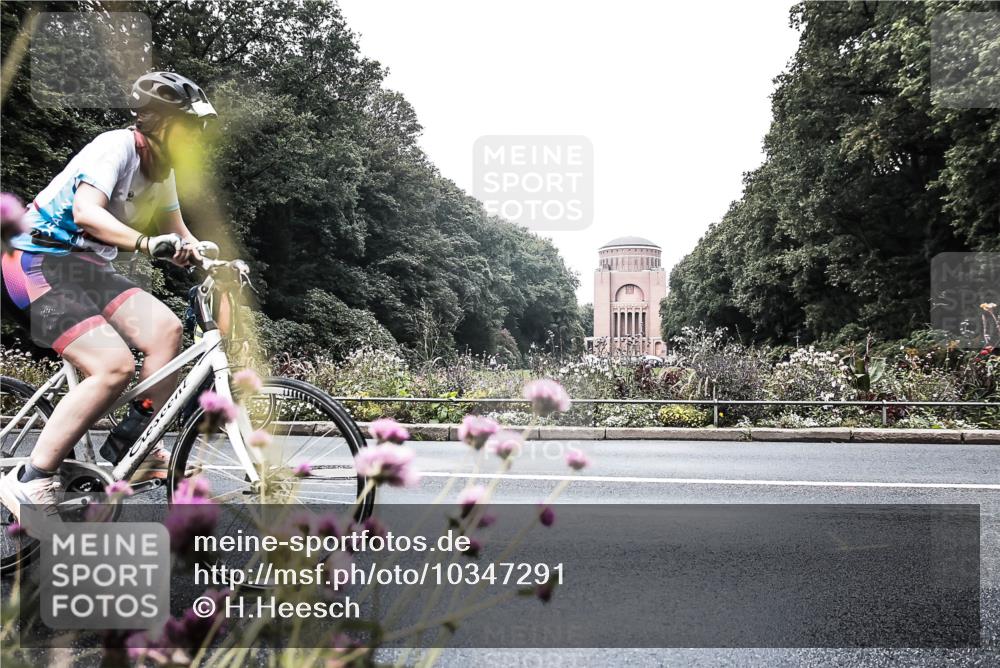 13.09.2026 - Stadtparktriathlon H.Heesch http://msf.ph/oto/10347291 13.09.2026 11:11:36 Radfahren 451, 612, 655, 666 meine-sportfotos.de