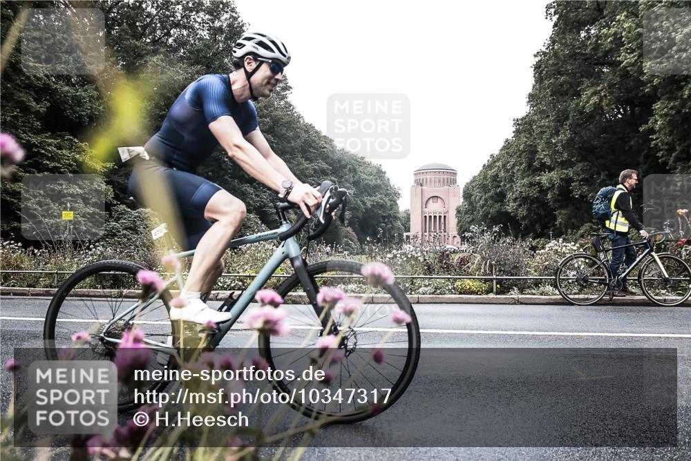 13.09.2026 - Stadtparktriathlon H.Heesch http://msf.ph/oto/10347317 13.09.2026 11:11:41 Radfahren 470, 498, 547, 612 meine-sportfotos.de