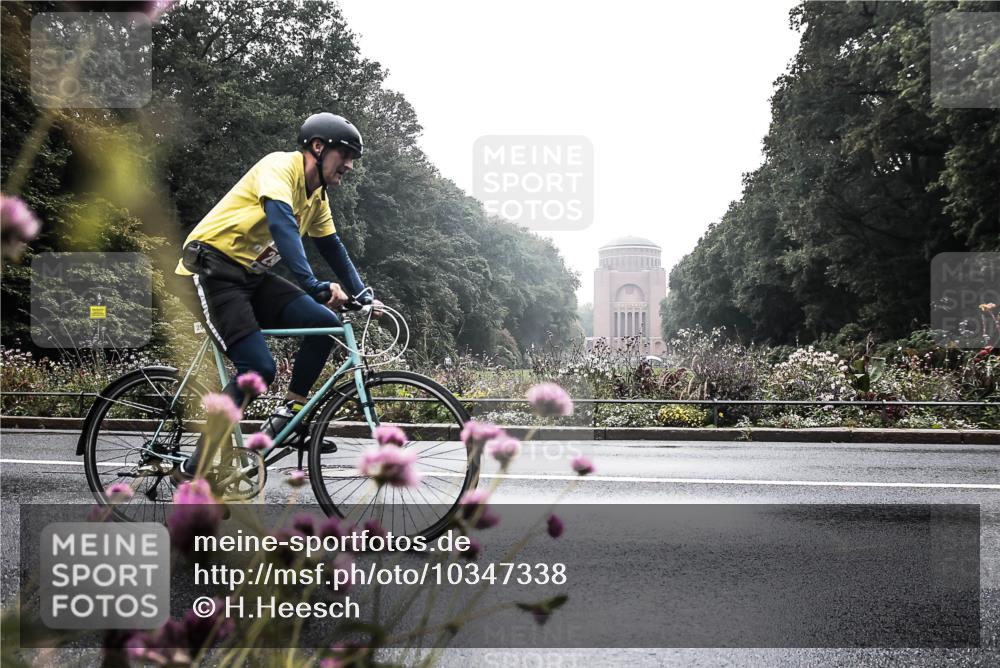 13.09.2026 - Stadtparktriathlon H.Heesch http://msf.ph/oto/10347338 13.09.2026 10:03:08 Radfahren 298 meine-sportfotos.de