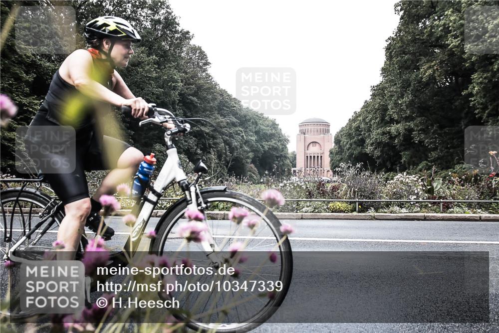 13.09.2026 - Stadtparktriathlon H.Heesch http://msf.ph/oto/10347339 13.09.2026 11:11:59 Radfahren 423, 603 meine-sportfotos.de