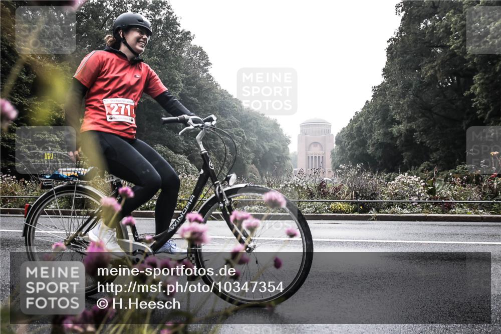 13.09.2026 - Stadtparktriathlon H.Heesch http://msf.ph/oto/10347354 13.09.2026 10:03:19 Radfahren 255, 270, 335 meine-sportfotos.de