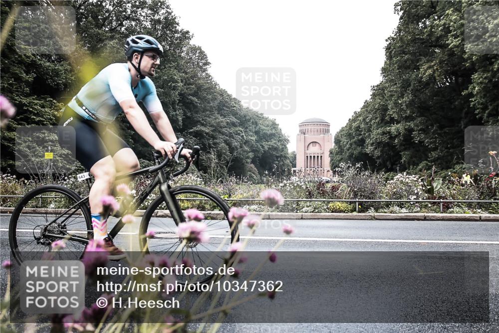 13.09.2026 - Stadtparktriathlon H.Heesch http://msf.ph/oto/10347362 13.09.2026 11:12:22 Radfahren 643 meine-sportfotos.de
